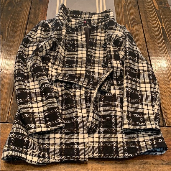 Jackets & Blazers - ☀️ 3/$15 ☀️ Buffalo Plaid coat